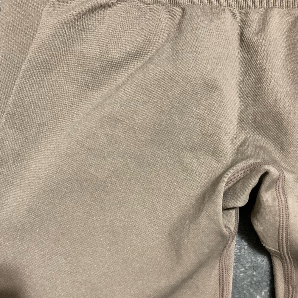 NWTS Leggings Young Ladies - Picture 3 of 9